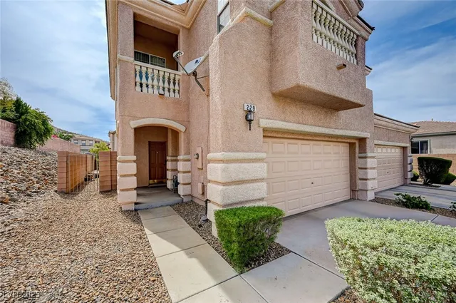 $1,800 | 229 Serenity Crest Street, Henderson, NV 89012