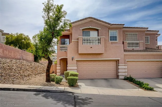 $1,800 | 229 Serenity Crest Street, Henderson, NV 89012