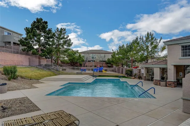 $1,800 | 229 Serenity Crest Street, Henderson, NV 89012