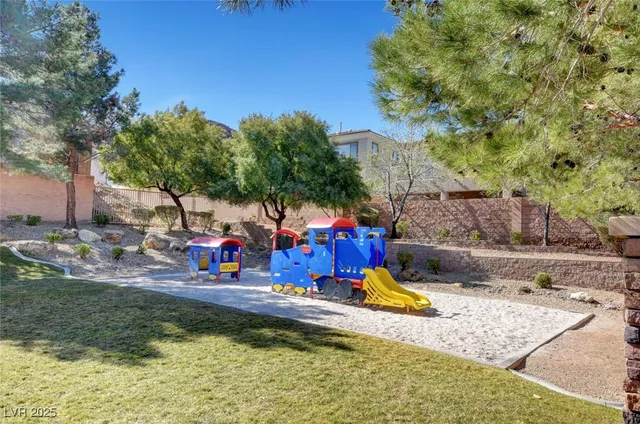 $1,800 | 229 Serenity Crest Street, Henderson, NV 89012