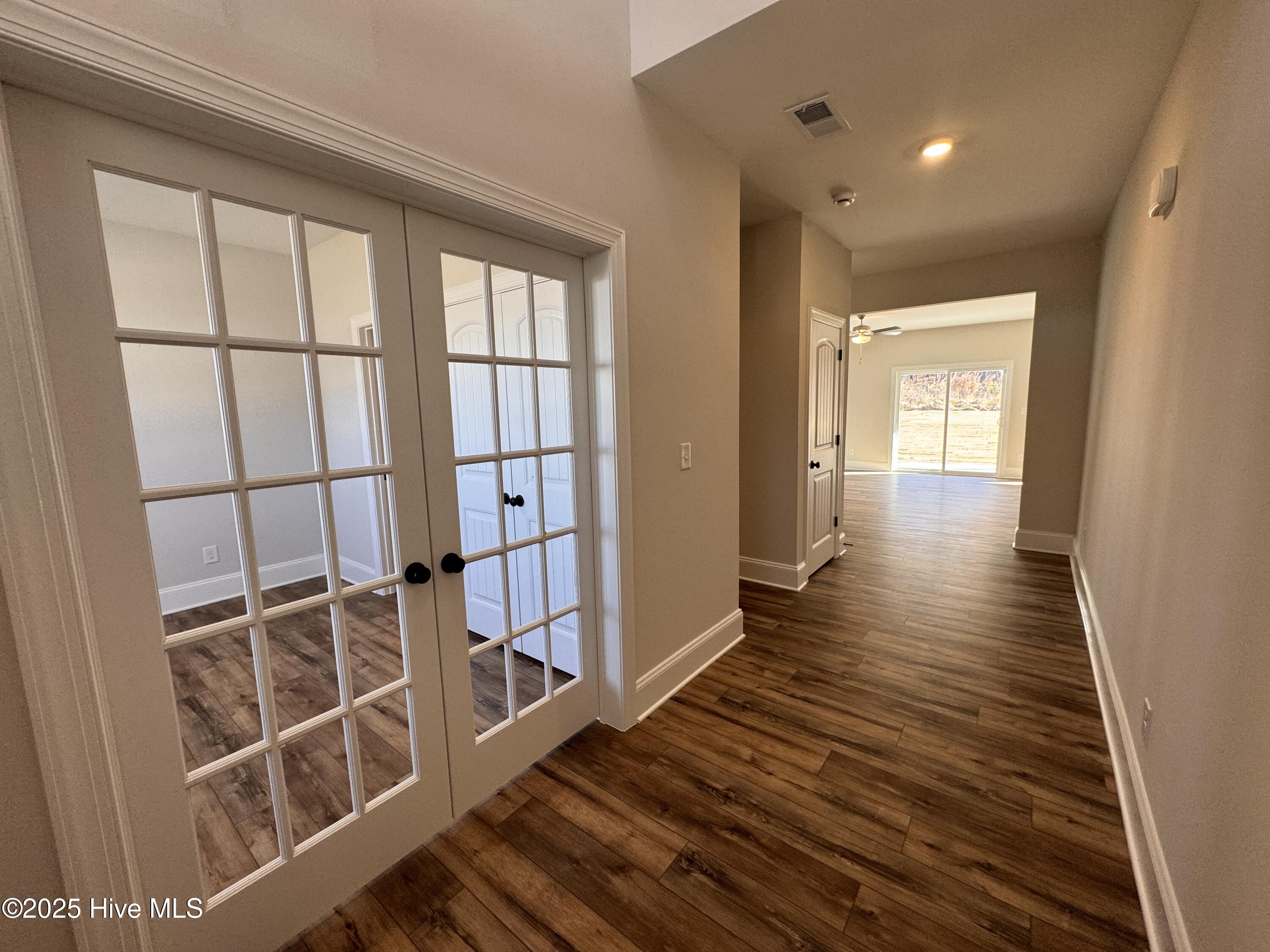 273 Rough Rdg Trail, Unit 24 Aberdeen, NC 28315 - Photo 4 of 52 IMG_2146 2