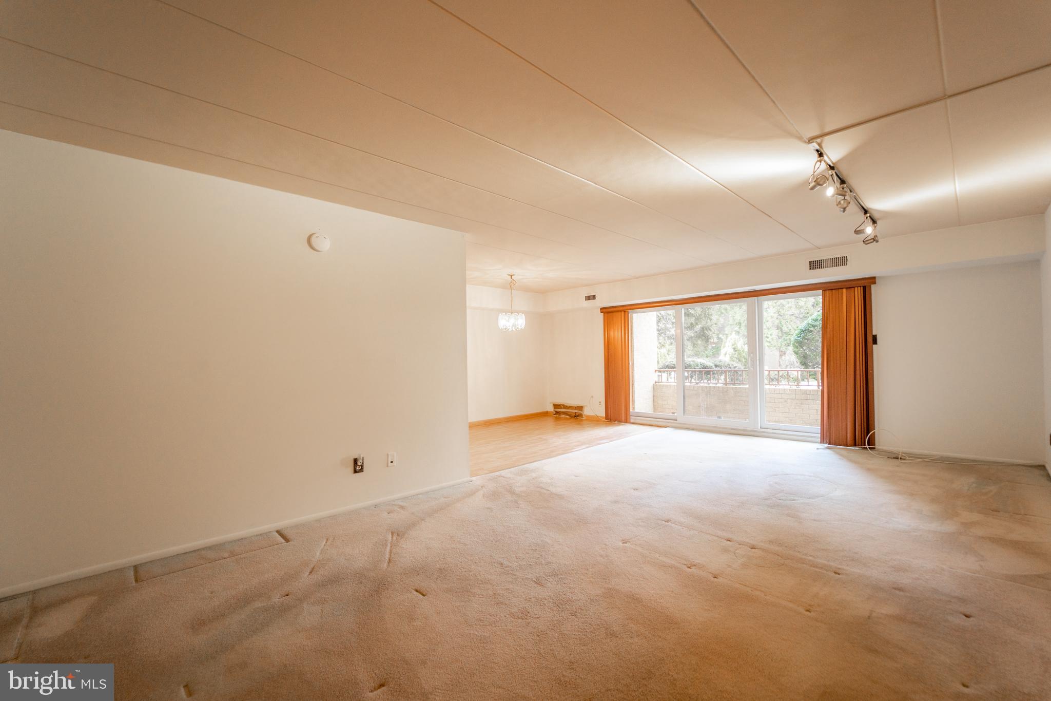 8910 Krewstown Road, Unit 112 Philadelphia, PA 19115 - Photo 3 of 17 Gallery Image 3