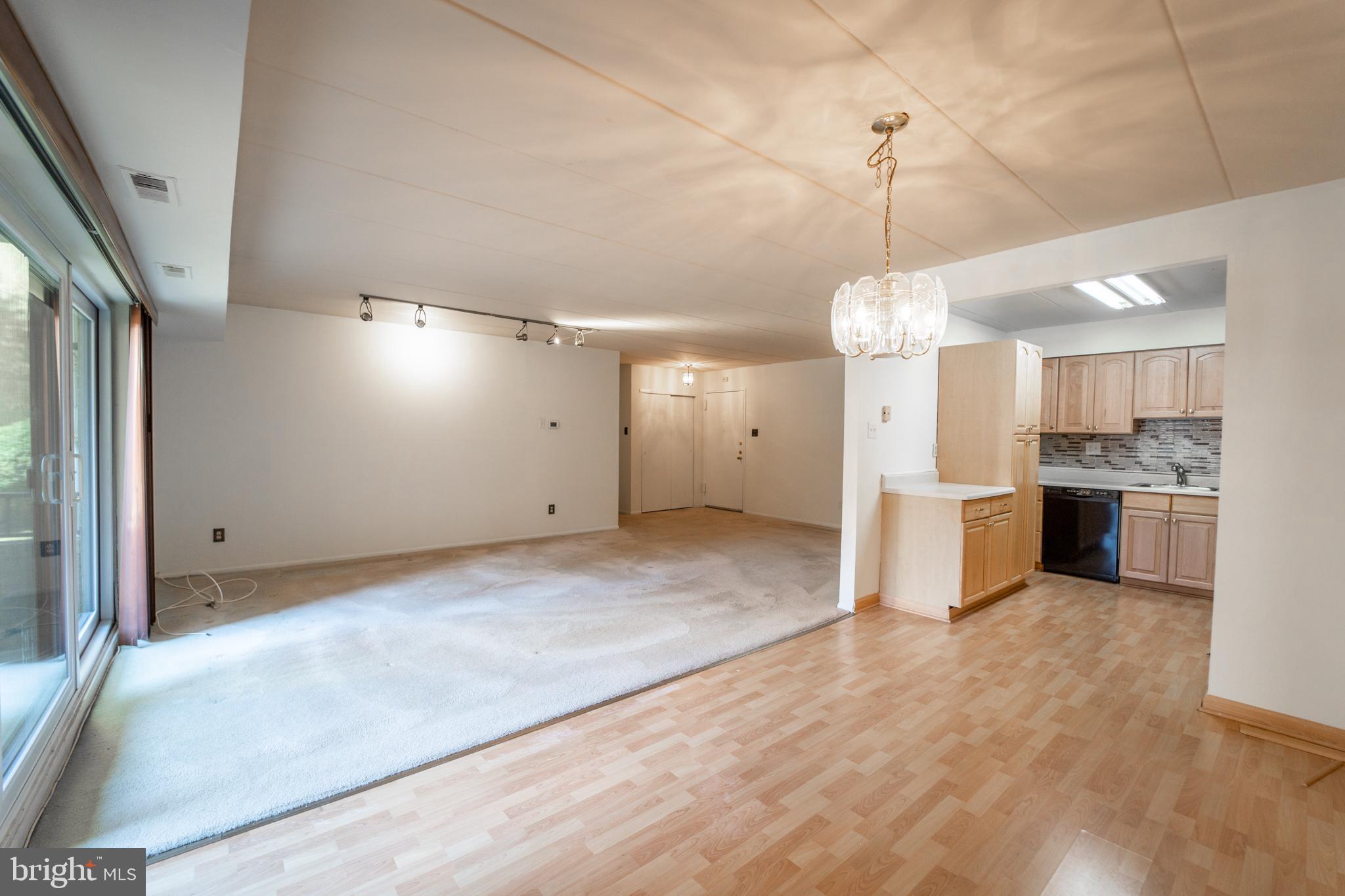 8910 Krewstown Road, Unit 112 Philadelphia, PA 19115 - Photo 5 of 17 Gallery Image 5