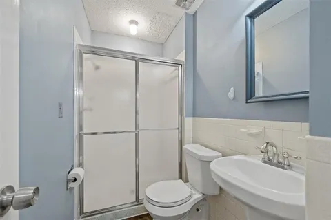 $275,000 | 8314 Hadley Street, Overland Park, KS 66212