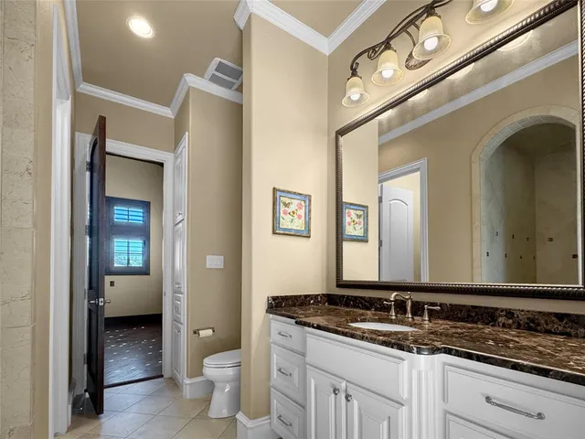 $889,900 | 5064 Copperglen Circle, Colleyville, TX 76034