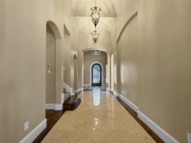 $889,900 | 5064 Copperglen Circle, Colleyville, TX 76034