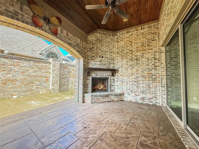 $889,900 | 5064 Copperglen Circle, Colleyville, TX 76034