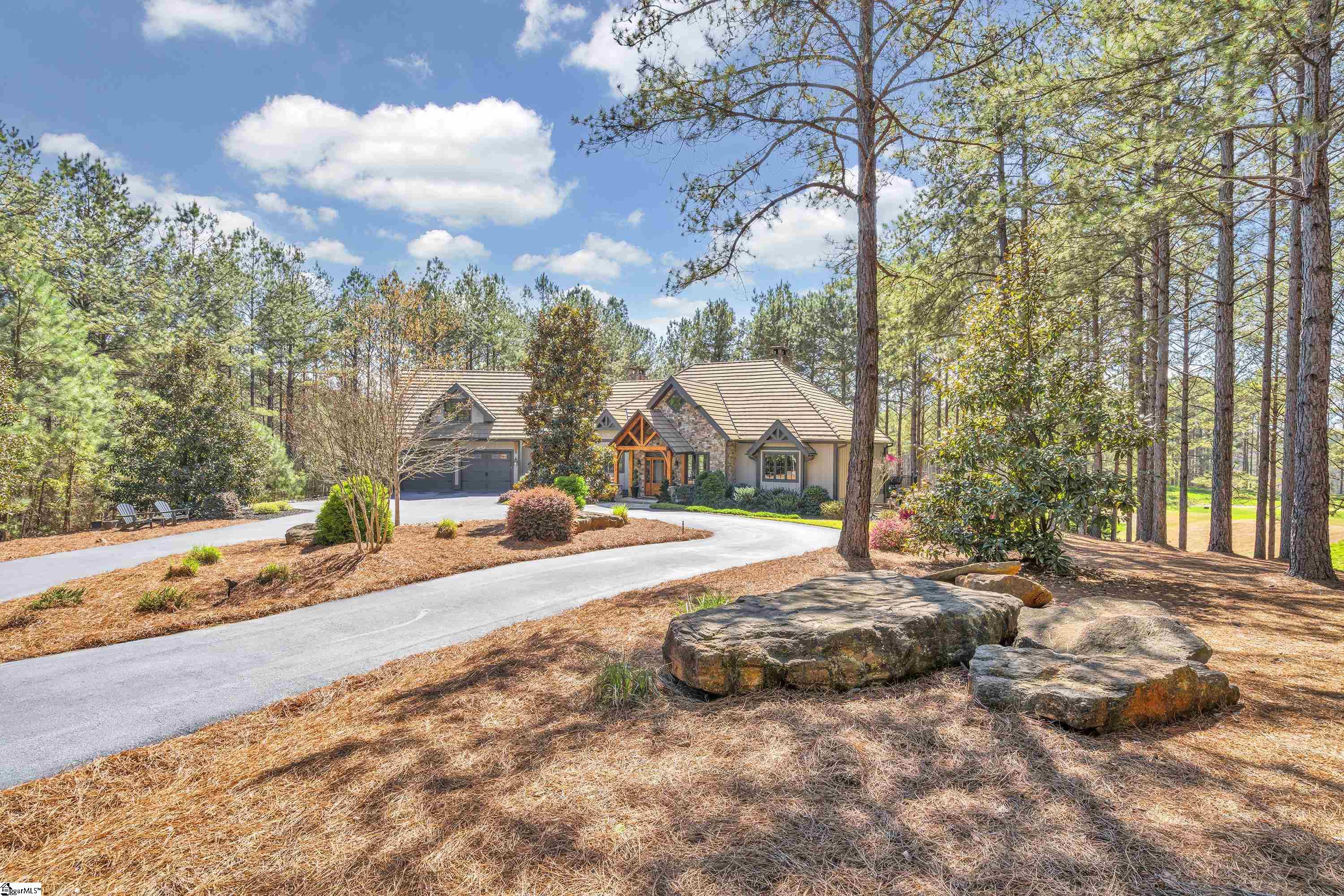 337 Keowee Avenue Sunset, SC 29685 - Photo 3 of 36