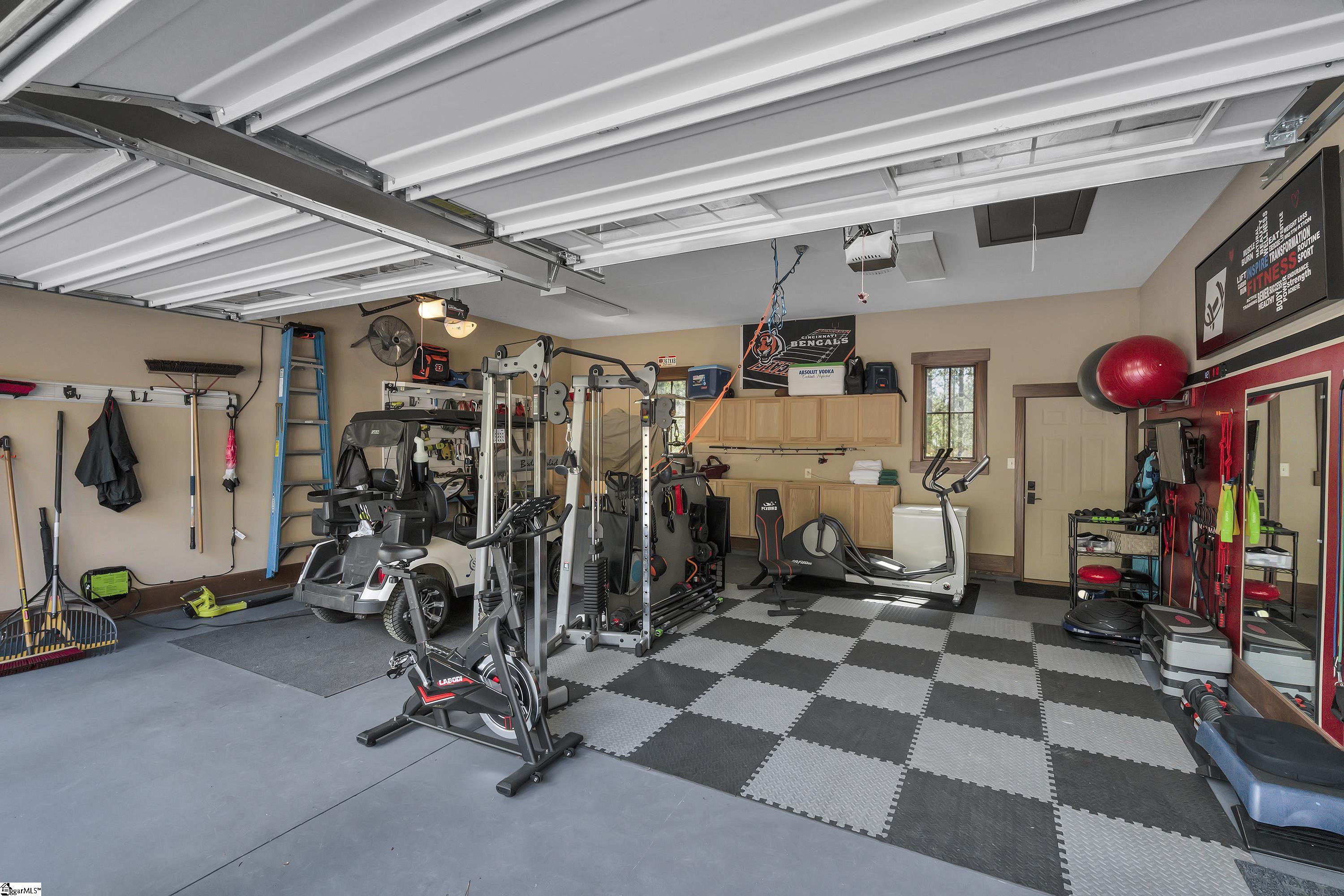 337 Keowee Avenue Sunset, SC 29685 - Photo 32 of 36