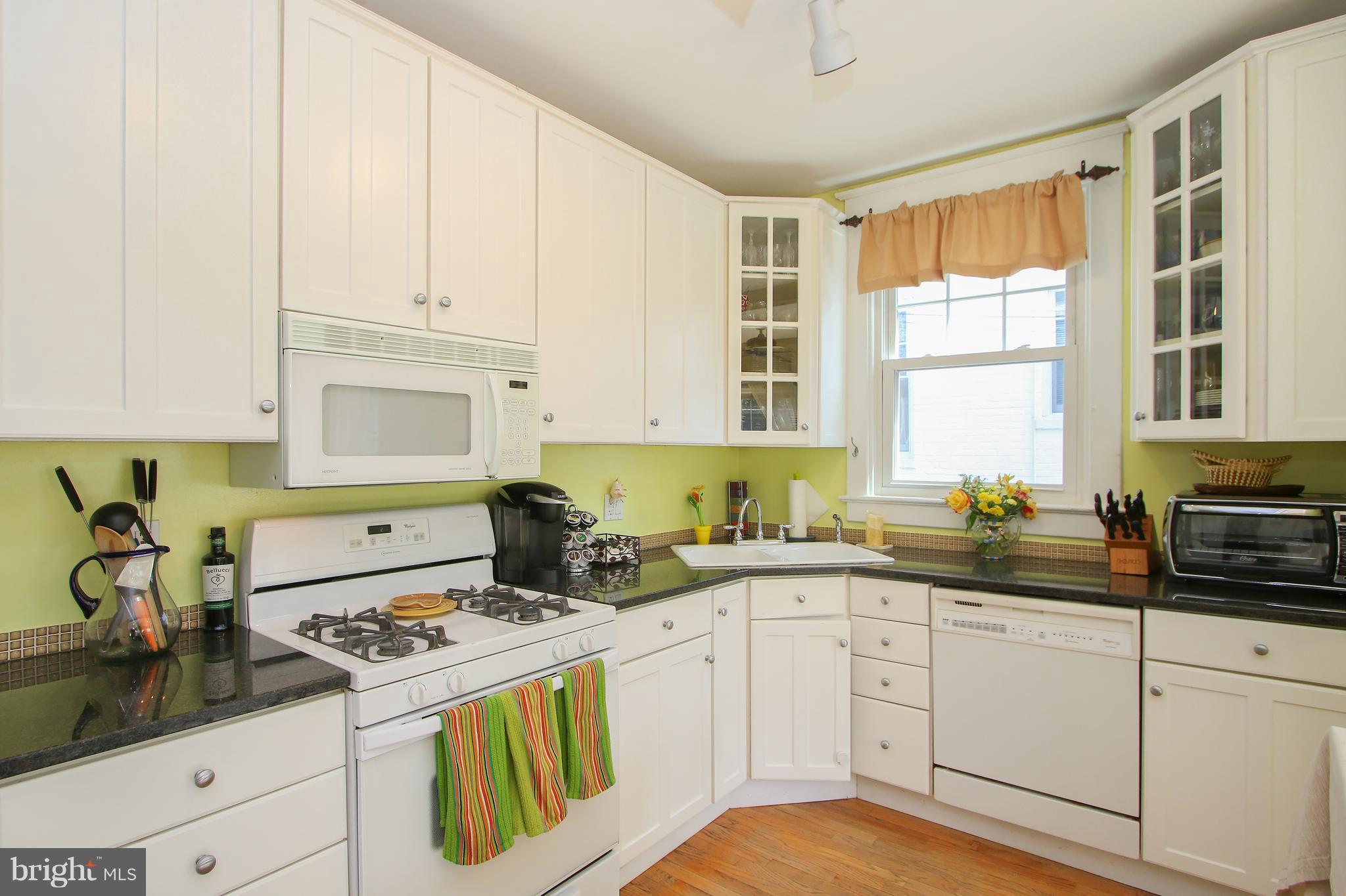 4318 River Road Northwest Washington, DC 20016 - Photo 11 of 29 Kitchen