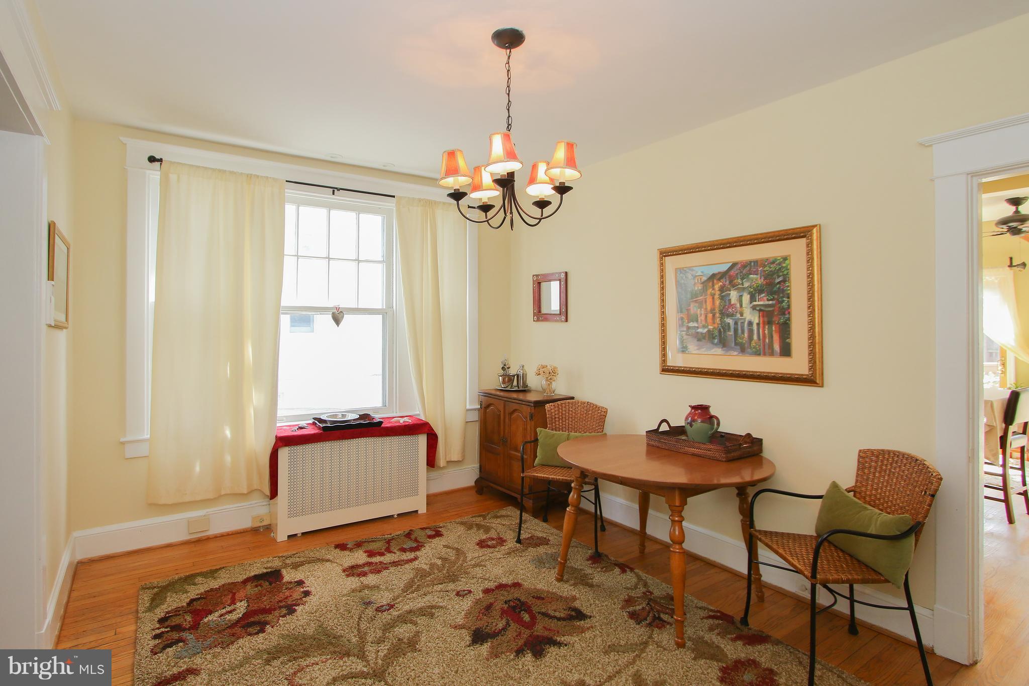 4318 River Road Northwest Washington, DC 20016 - Photo 6 of 29 Living Room