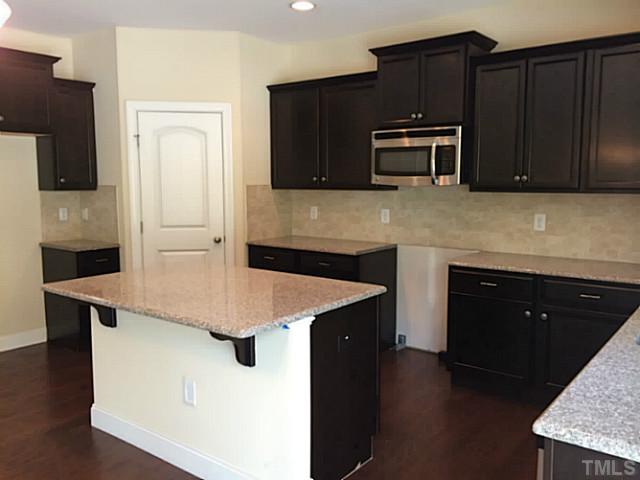 7537 Channery Way, Unit LT39 Raleigh, NC 27616 - Photo 5 of 16 Kitchen great for entertaining!