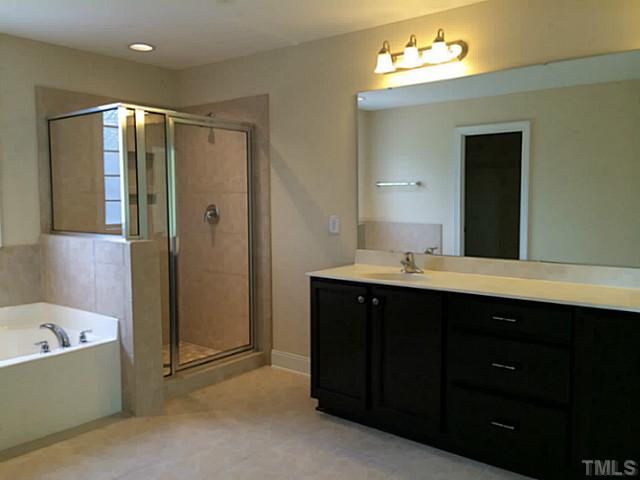 7537 Channery Way, Unit LT39 Raleigh, NC 27616 - Photo 10 of 16 Huge owner's bath!