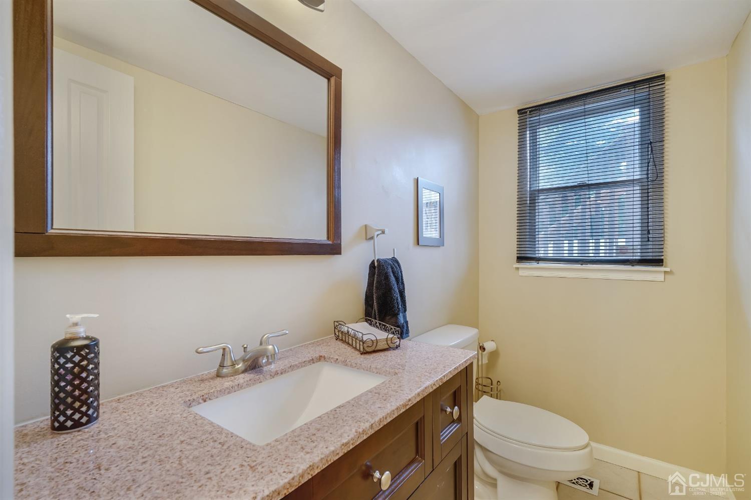 8 Buck Road East Brunswick, NJ 08816 - Photo 23 of 44 Gallery Image 23