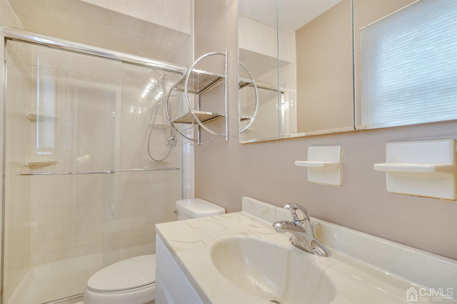 8 Buck Road East Brunswick, NJ 08816 - Photo 26 of 44 Gallery Image 26