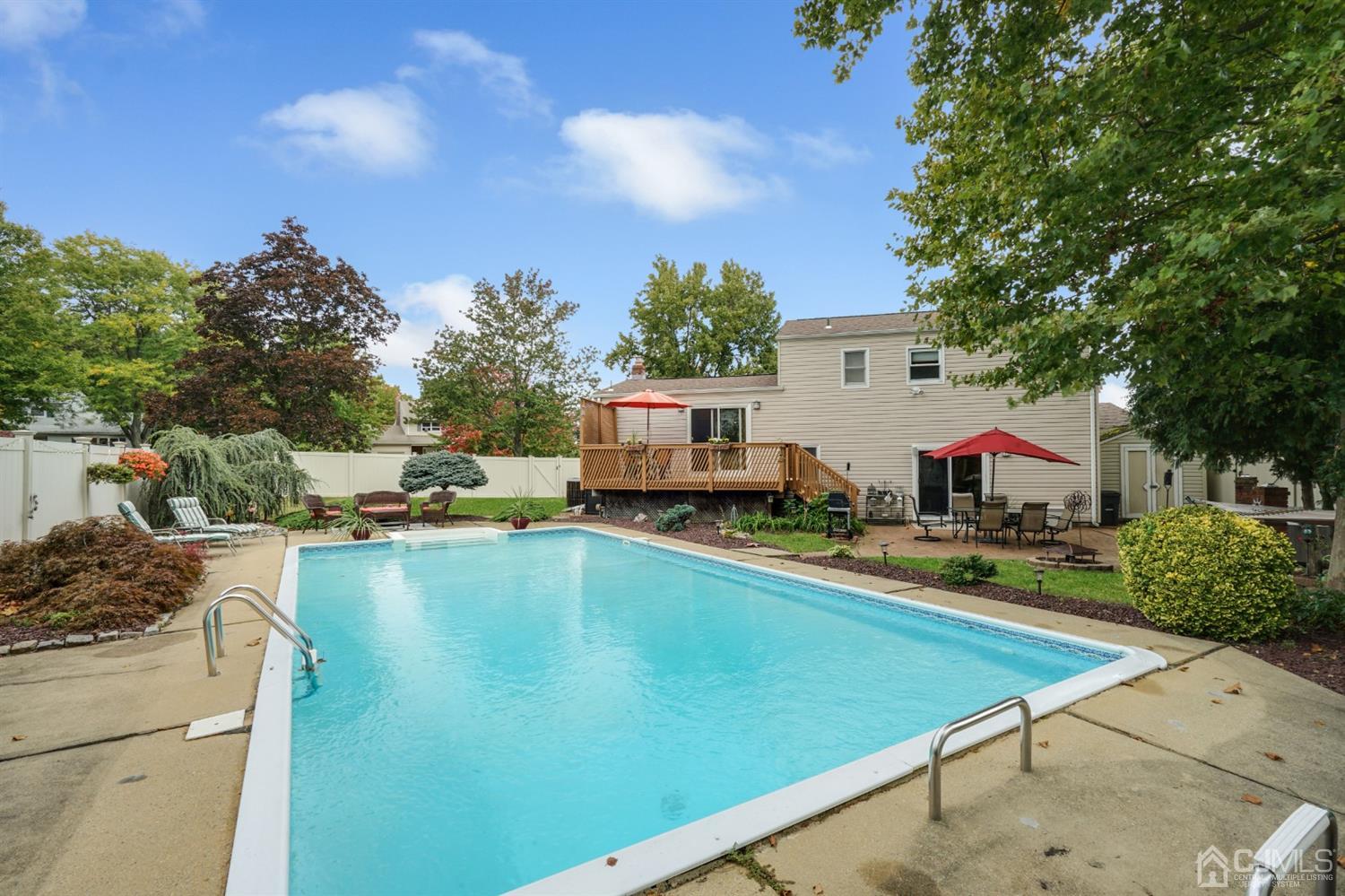 8 Buck Road East Brunswick, NJ 08816 - Photo 4 of 44 Gallery Image 4