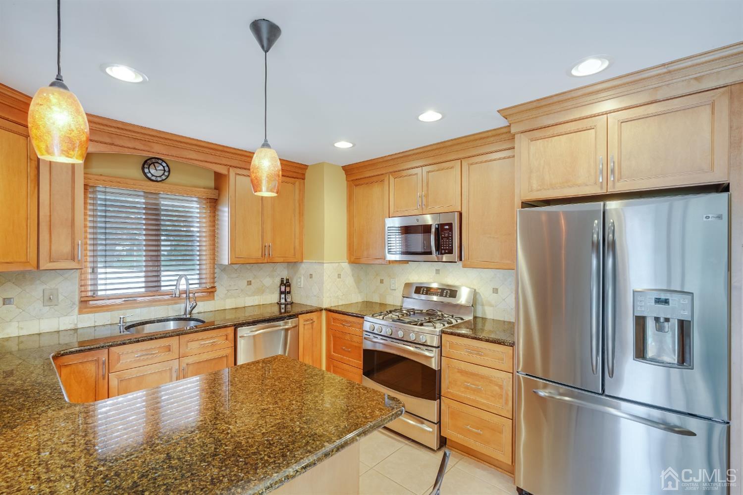8 Buck Road East Brunswick, NJ 08816 - Photo 8 of 44 Gallery Image 8
