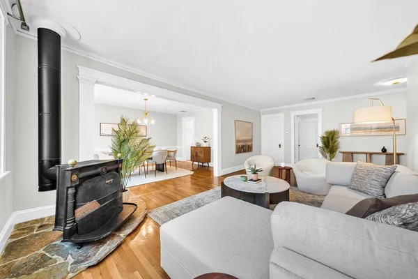 $1,180,000 | 50 Lancaster Terrace, Unit 4, Brookline, MA 02446