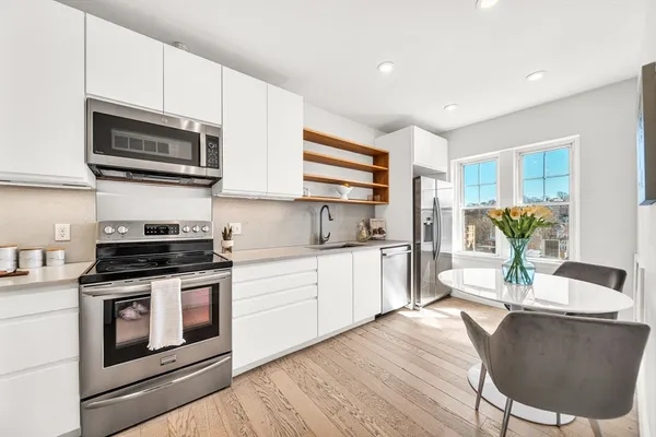 $1,180,000 | 50 Lancaster Terrace, Unit 4, Brookline, MA 02446