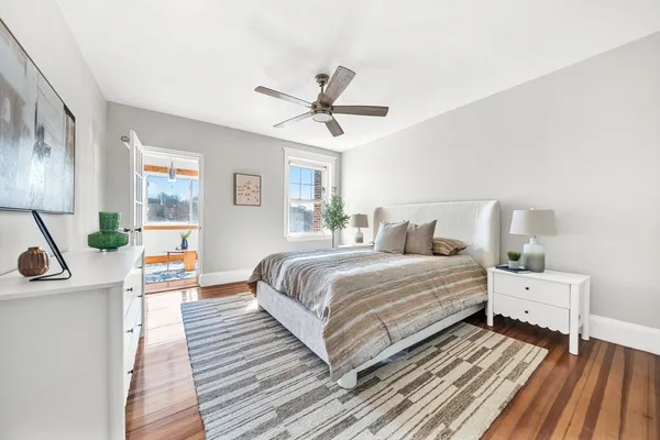 $1,180,000 | 50 Lancaster Terrace, Unit 4, Brookline, MA 02446