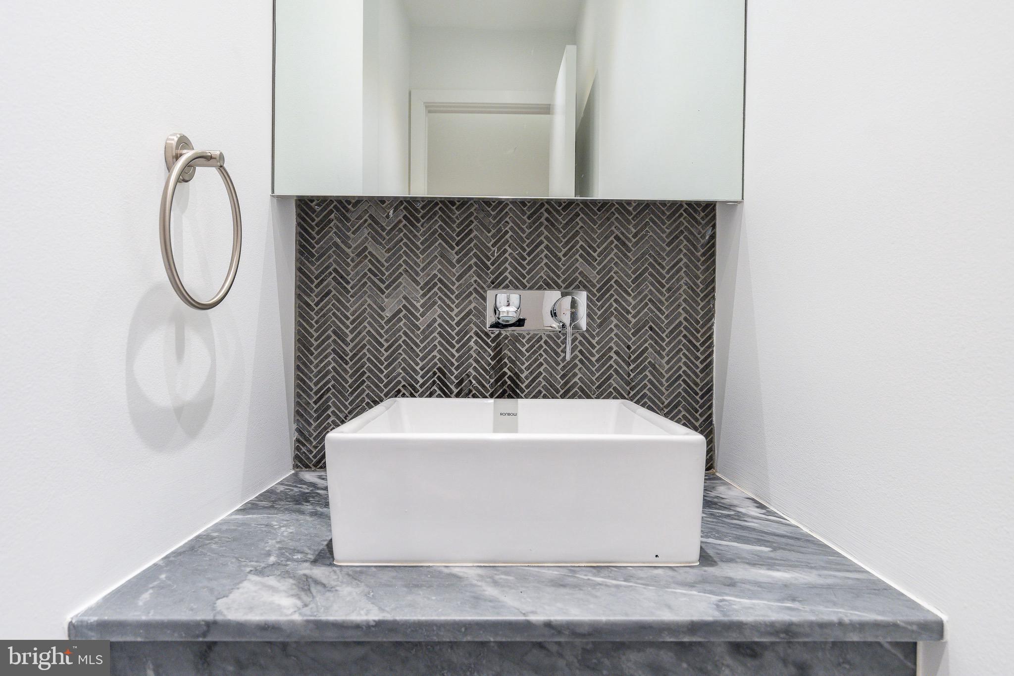 725 Chestnut Street, Unit 2 Philadelphia, PA 19106 - Photo 18 of 29