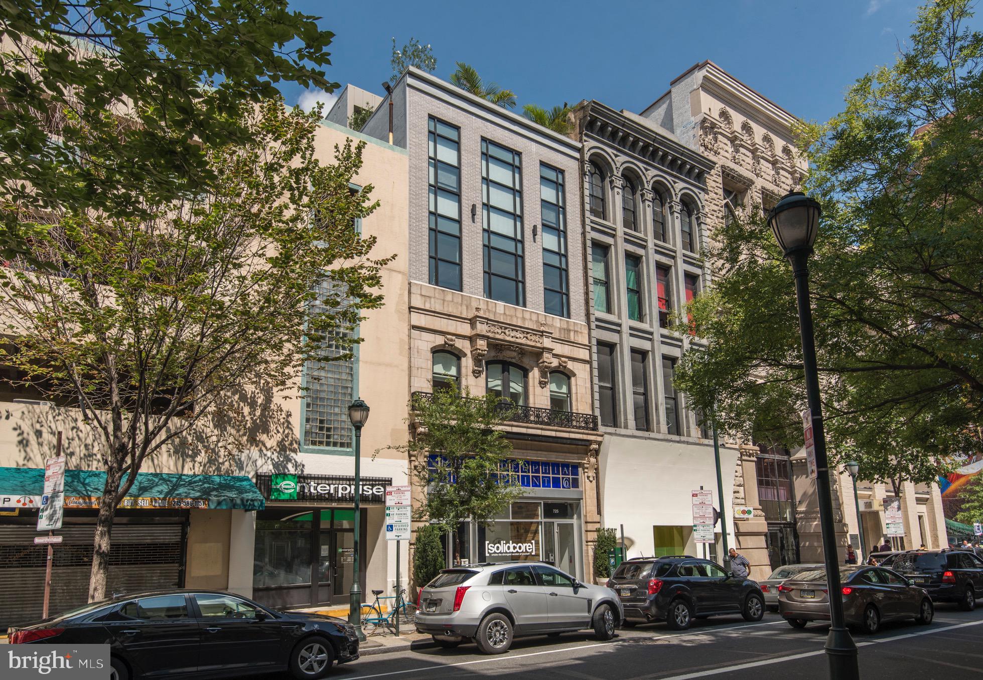 725 Chestnut Street, Unit 2 Philadelphia, PA 19106 - Photo 26 of 29 a building view