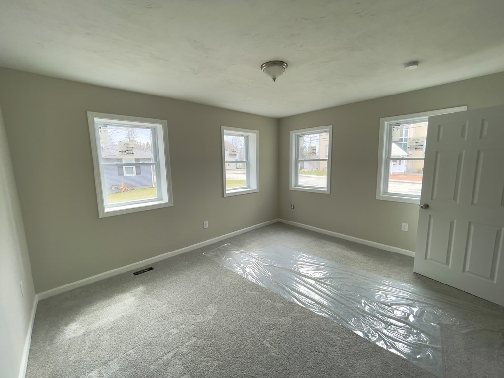 65 Maple Street Spencer, MA 01562 - Photo 15 of 30