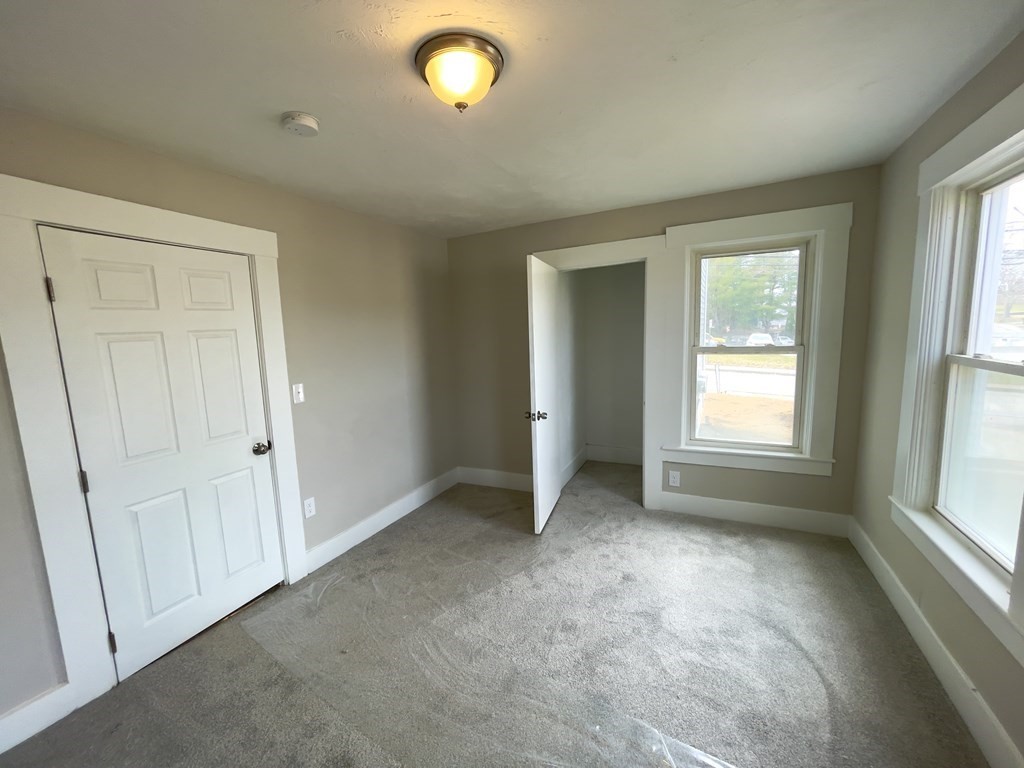 65 Maple Street Spencer, MA 01562 - Photo 17 of 30