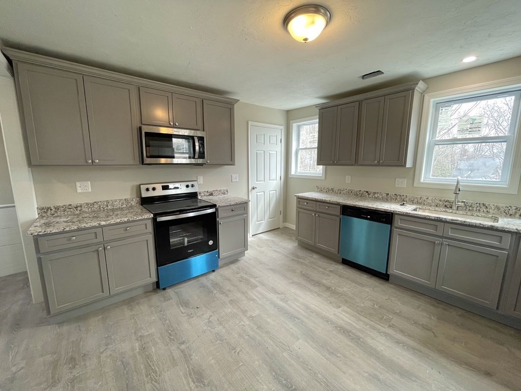 65 Maple Street Spencer, MA 01562 - Photo 20 of 30