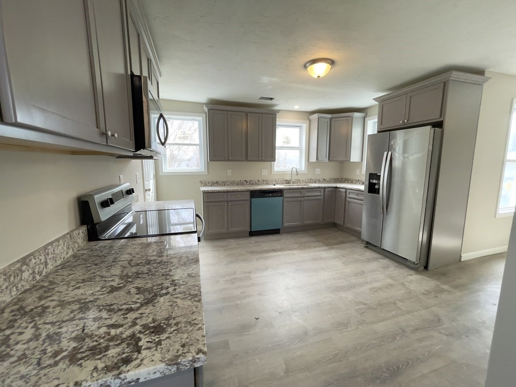 65 Maple Street Spencer, MA 01562 - Photo 21 of 30