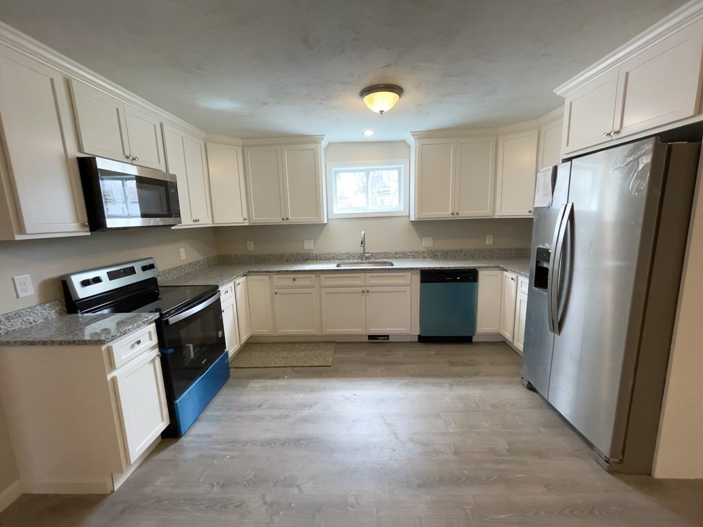 65 Maple Street Spencer, MA 01562 - Photo 6 of 30