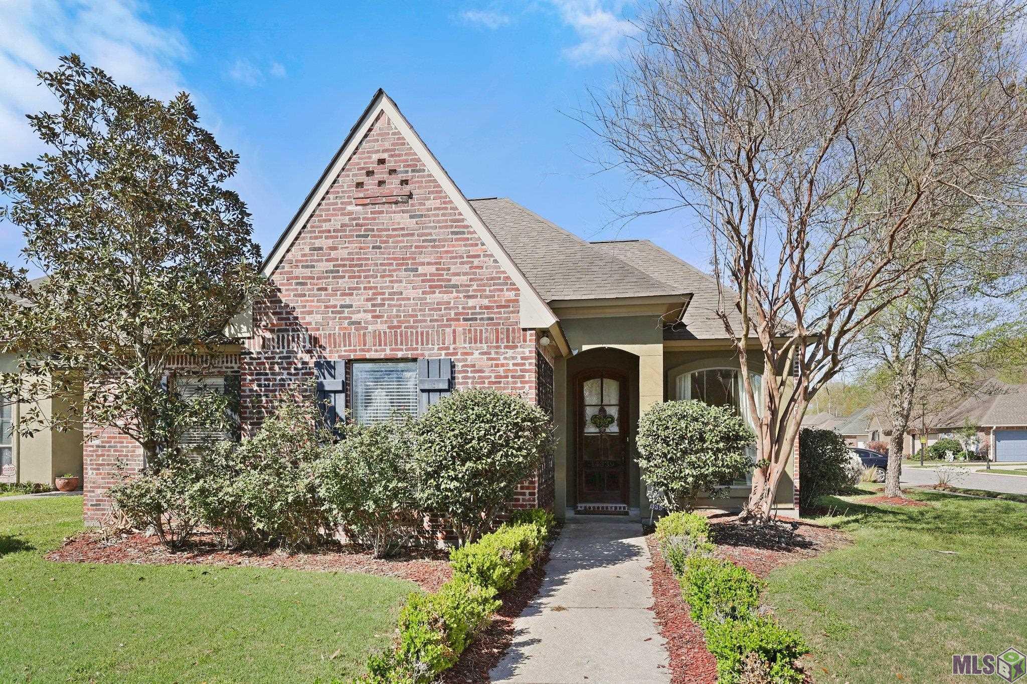 14339 Meadow Ridge Way Drive Baton Rouge, LA 70817 - Photo 2 of 19 Gallery Image 2