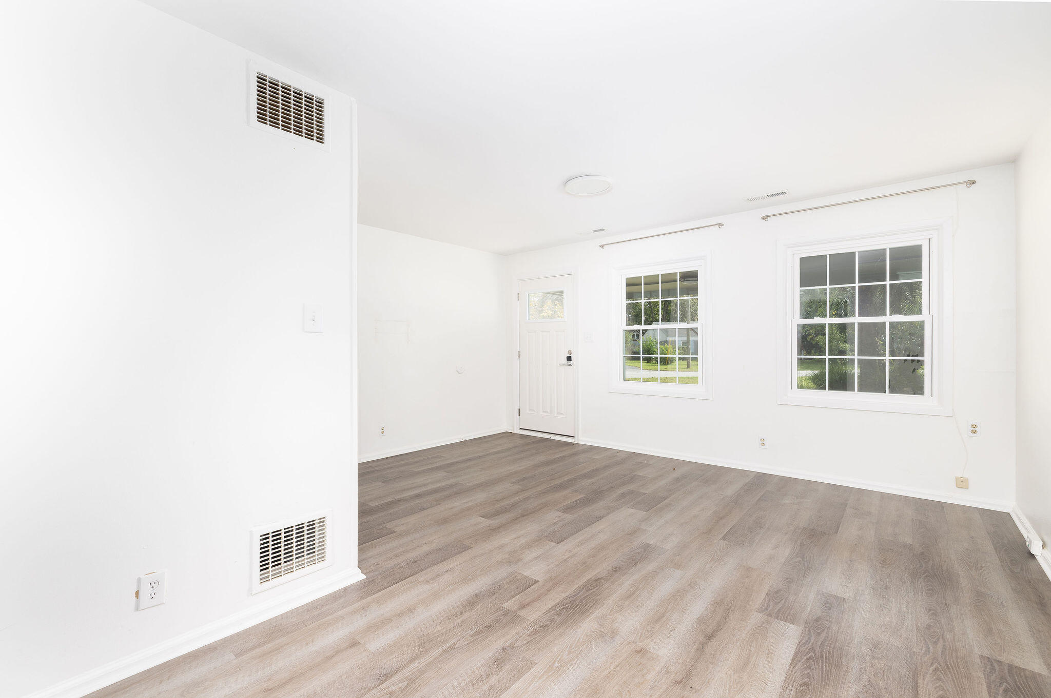 2 Ellen Avenue Mount Pleasant, SC 29464 - Photo 32 of 47 413A3443-Edit