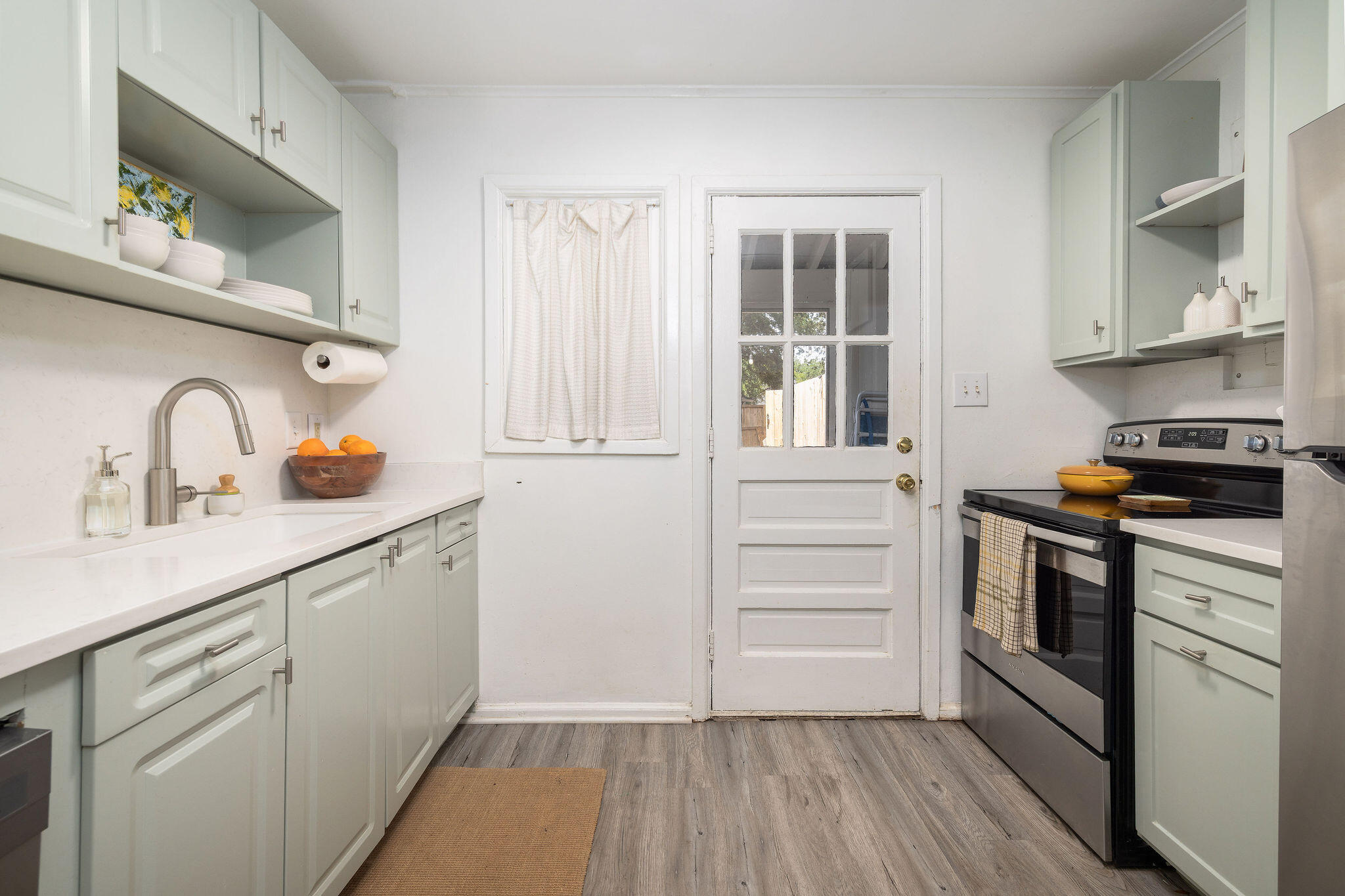 2 Ellen Avenue Mount Pleasant, SC 29464 - Photo 7 of 47 413A3338-Edit