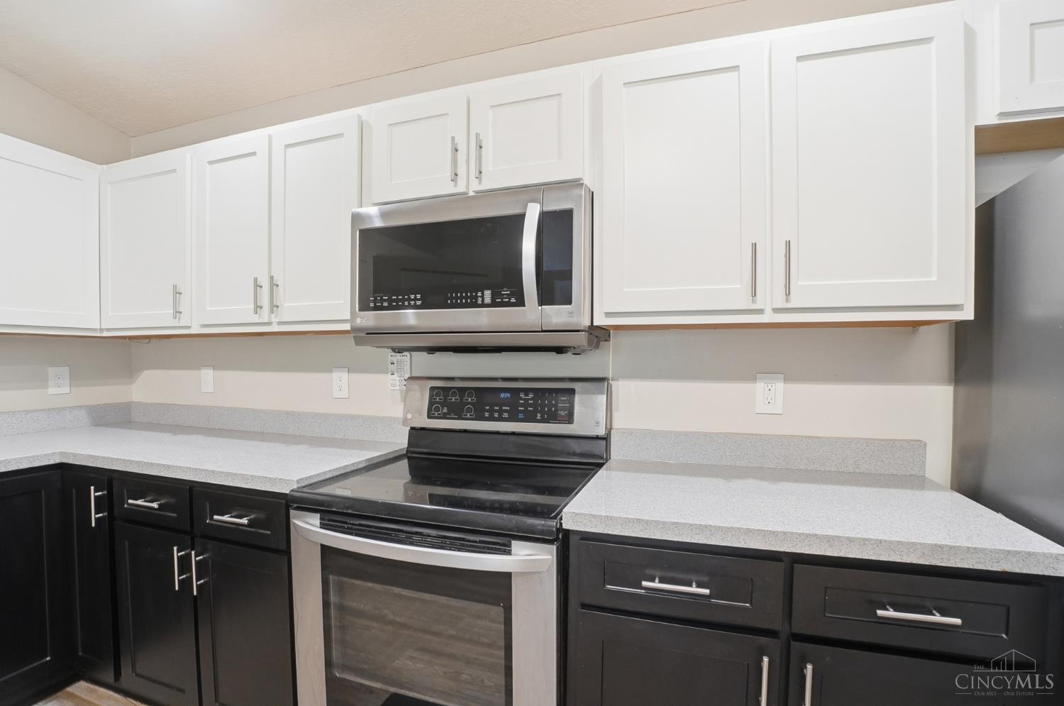 3675 West Galbraith Road, Unit 16 Cincinnati, OH 45247 - Photo 18 of 50