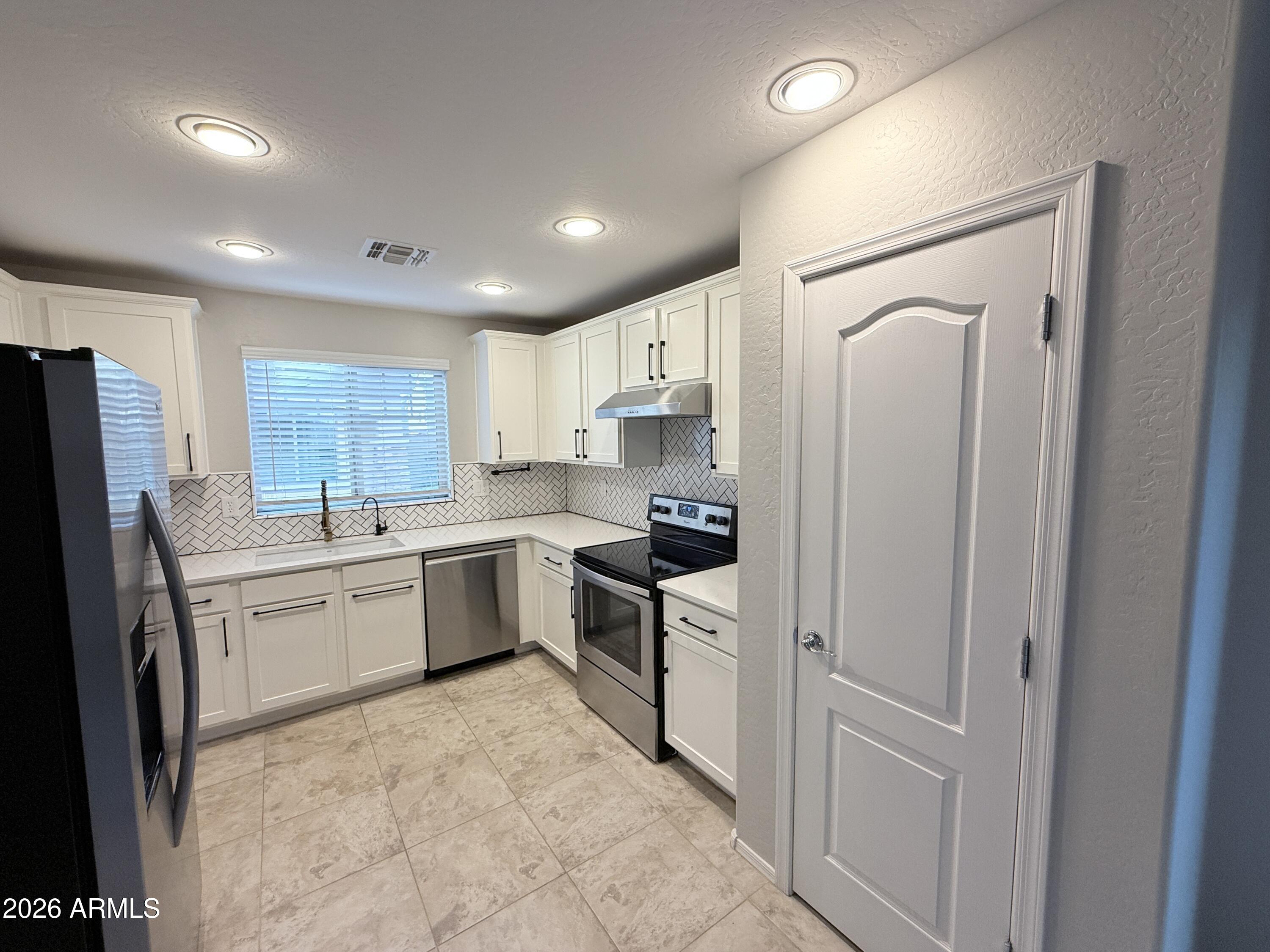 2518 East Boston Street Gilbert, AZ 85295 - Photo 9 of 24 IMG_7808