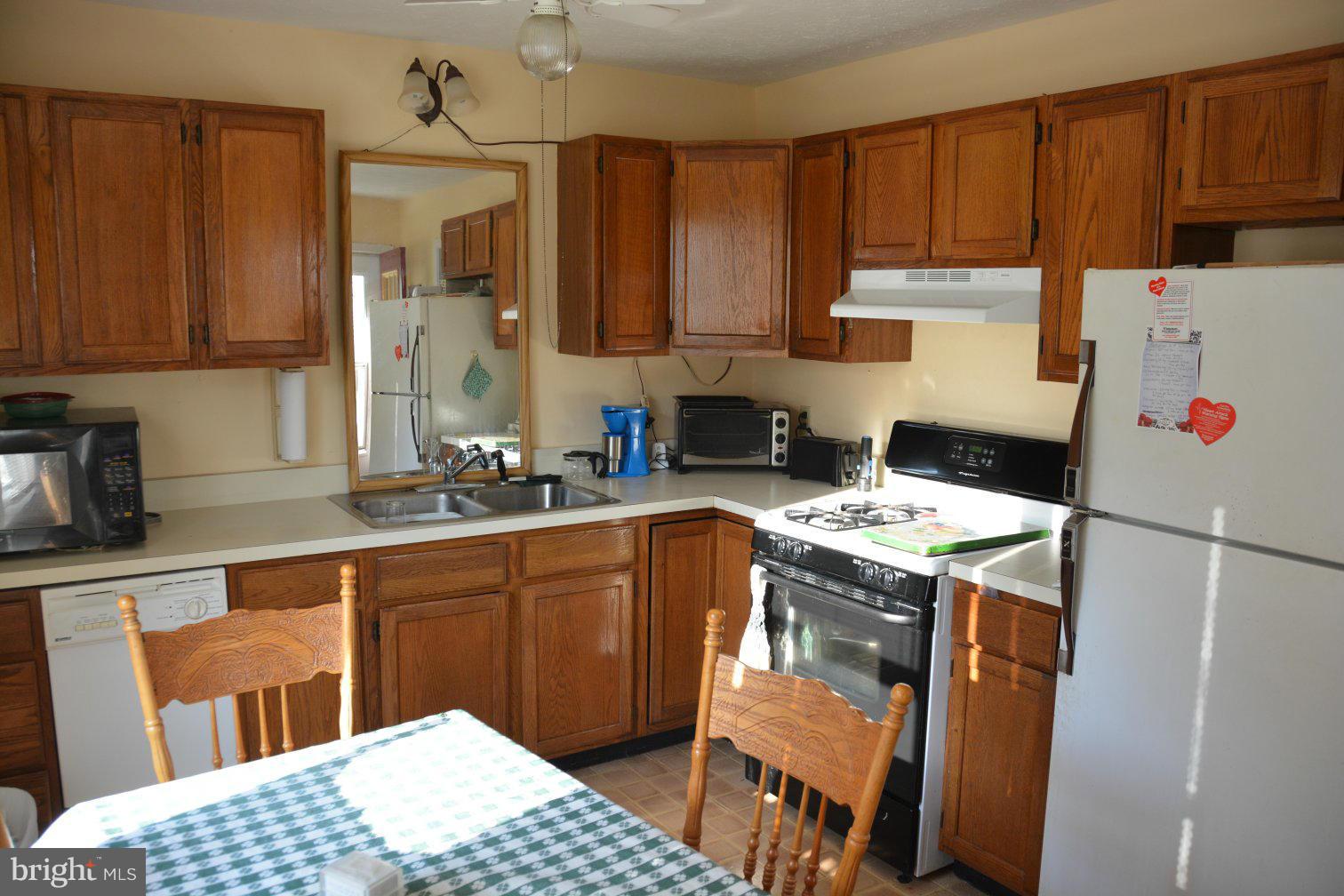 657 Ruebuck Road Bunker Hill, WV 25413 - Photo 5 of 30 Kitchen