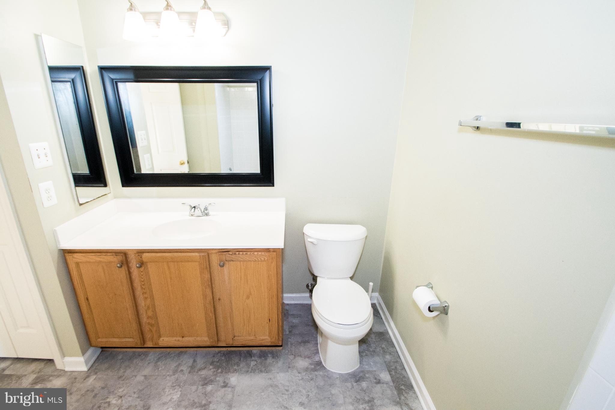 6399 Stagg Court Springfield, VA 22150 - Photo 16 of 30 Bath (Master)