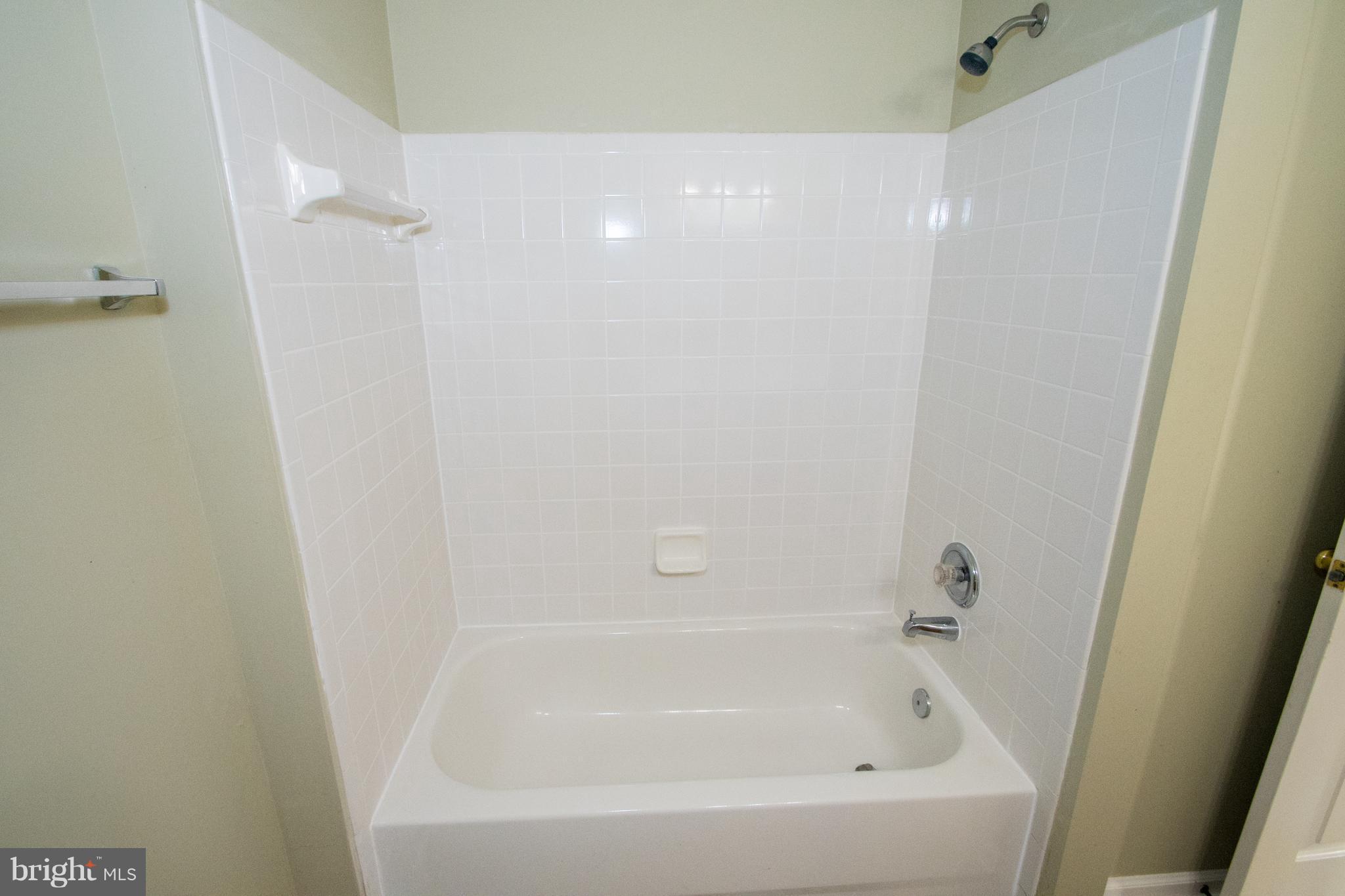 6399 Stagg Court Springfield, VA 22150 - Photo 17 of 30 Bath (Master)