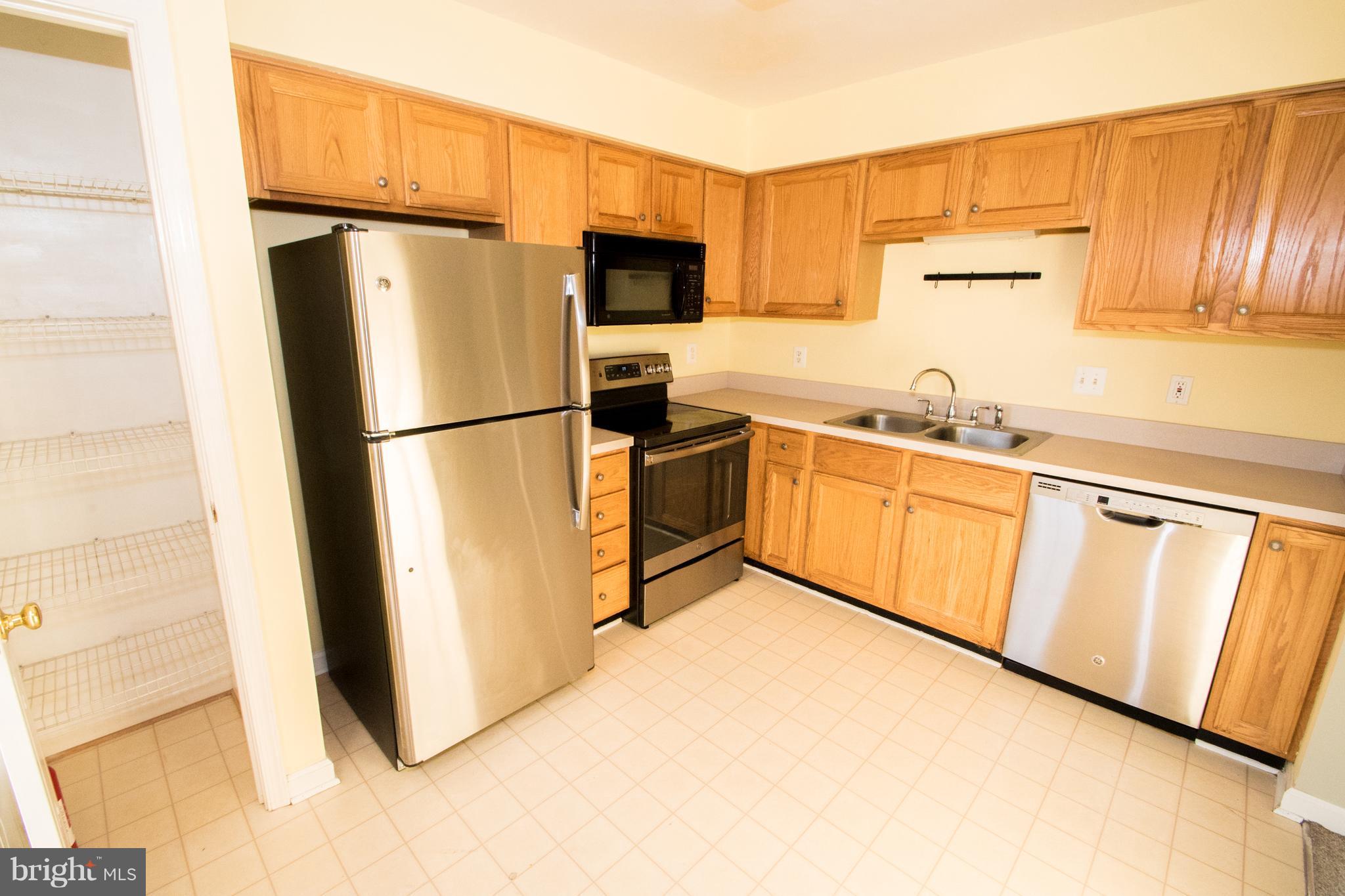 6399 Stagg Court Springfield, VA 22150 - Photo 25 of 30 Kitchen