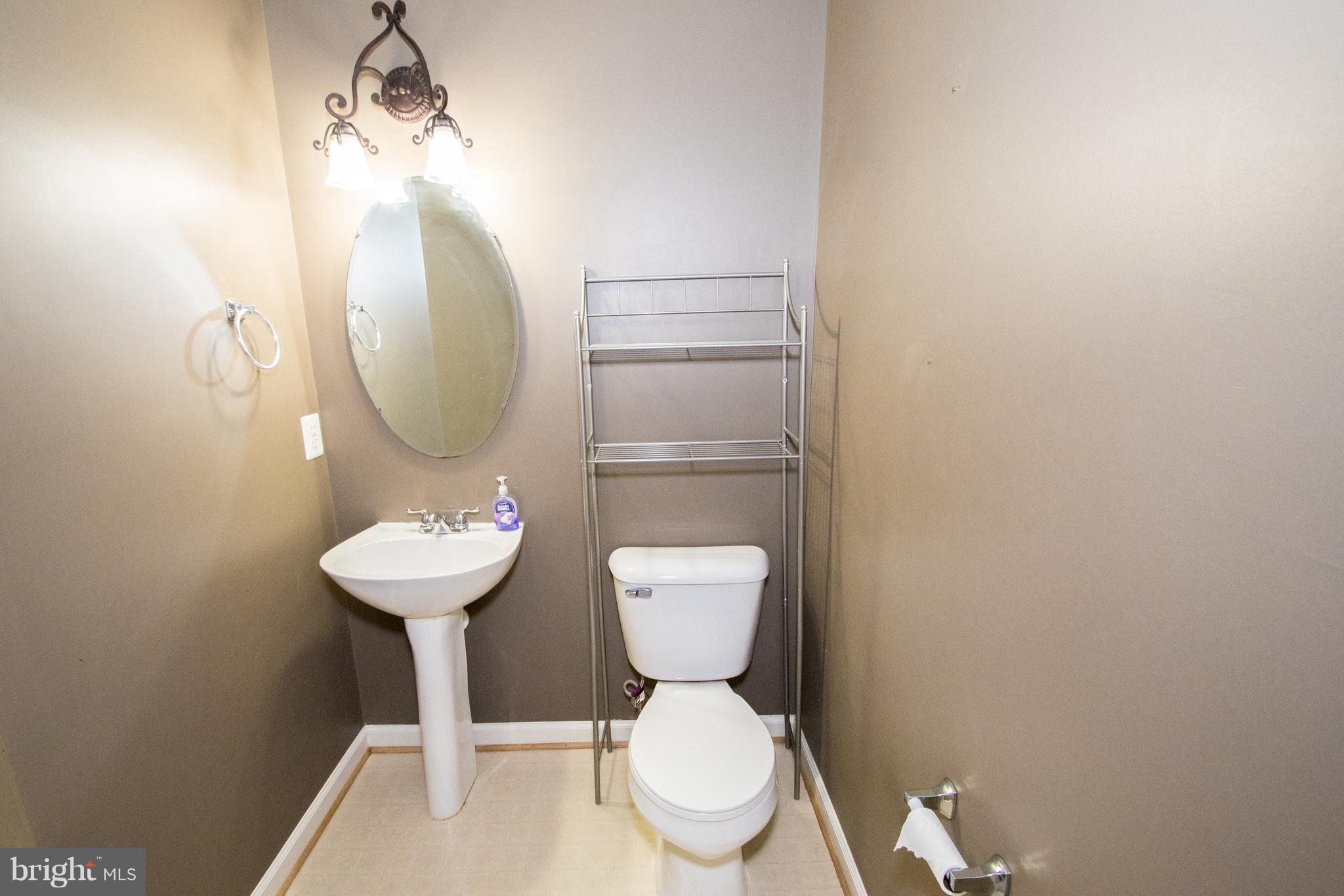 6399 Stagg Court Springfield, VA 22150 - Photo 26 of 30 Bath