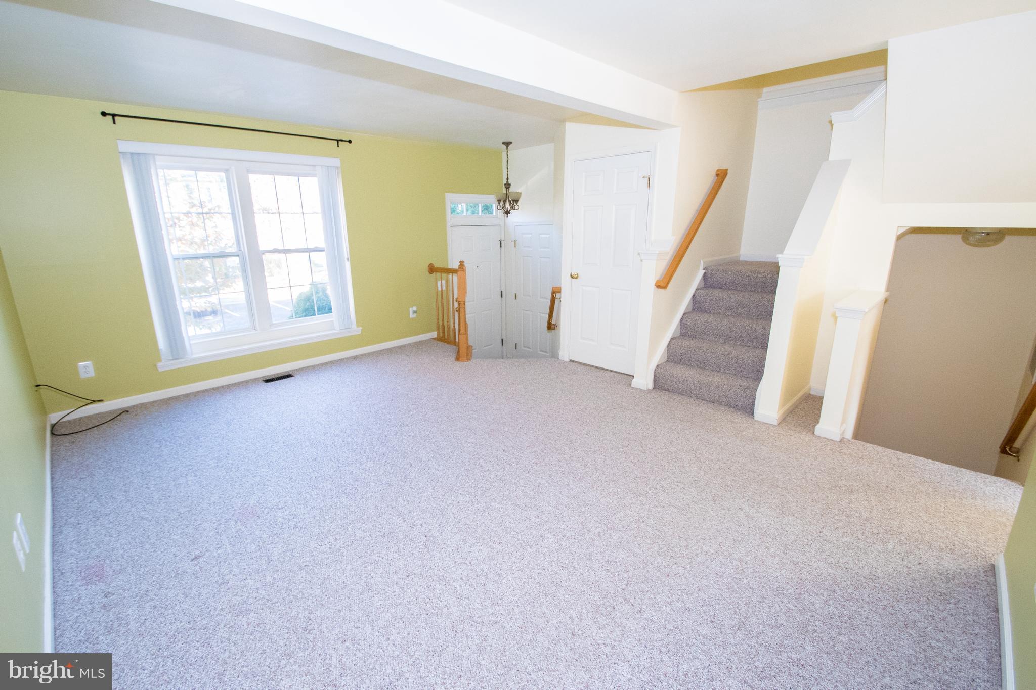 6399 Stagg Court Springfield, VA 22150 - Photo 27 of 30 Living Room