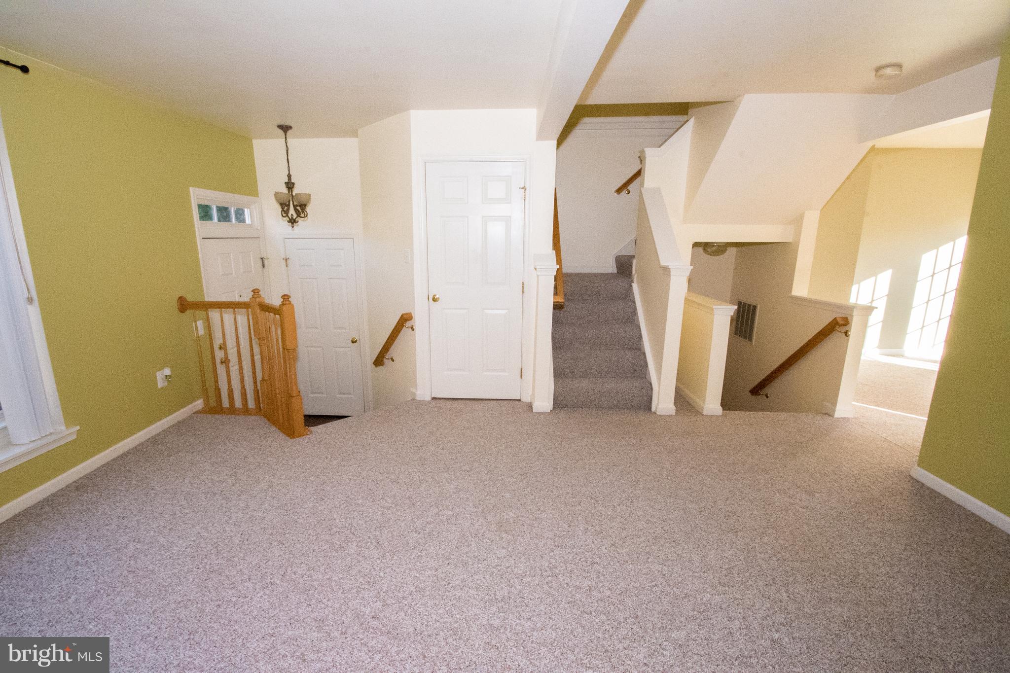 6399 Stagg Court Springfield, VA 22150 - Photo 29 of 30 Living Room