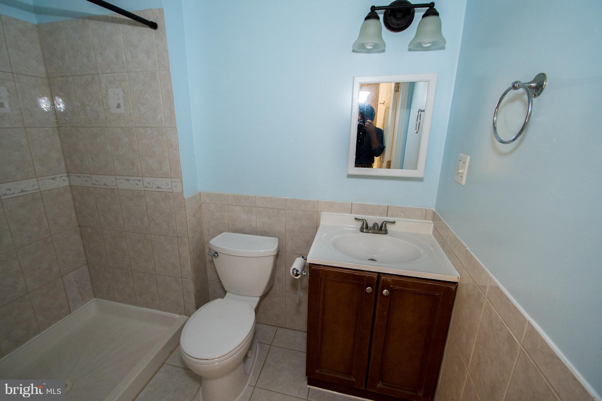 6399 Stagg Court Springfield, VA 22150 - Photo 5 of 30 Bath