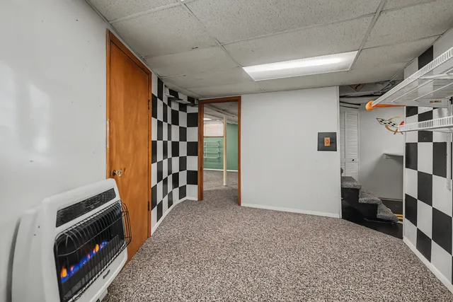 a view of a large window in a livingroom