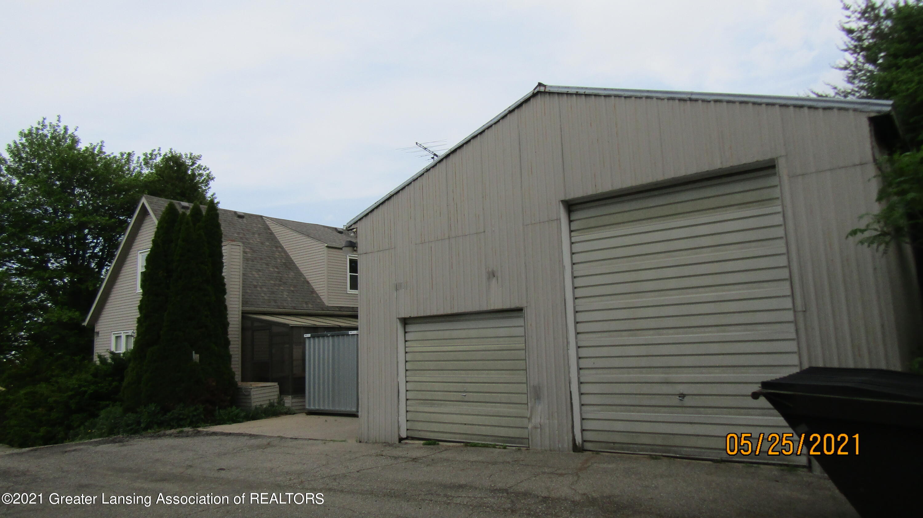 1123 South Perkey Road Charlotte, MI 48813 - Photo 5 of 18 IMG_0182