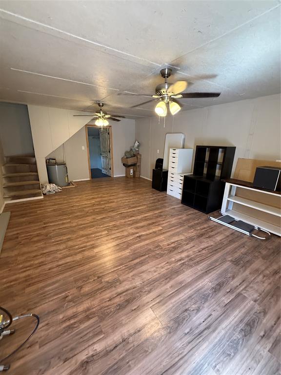474 Needham Road Pottsboro, TX 75076 - Photo 35 of 40 a view of a livingroom with a flat screen tv
