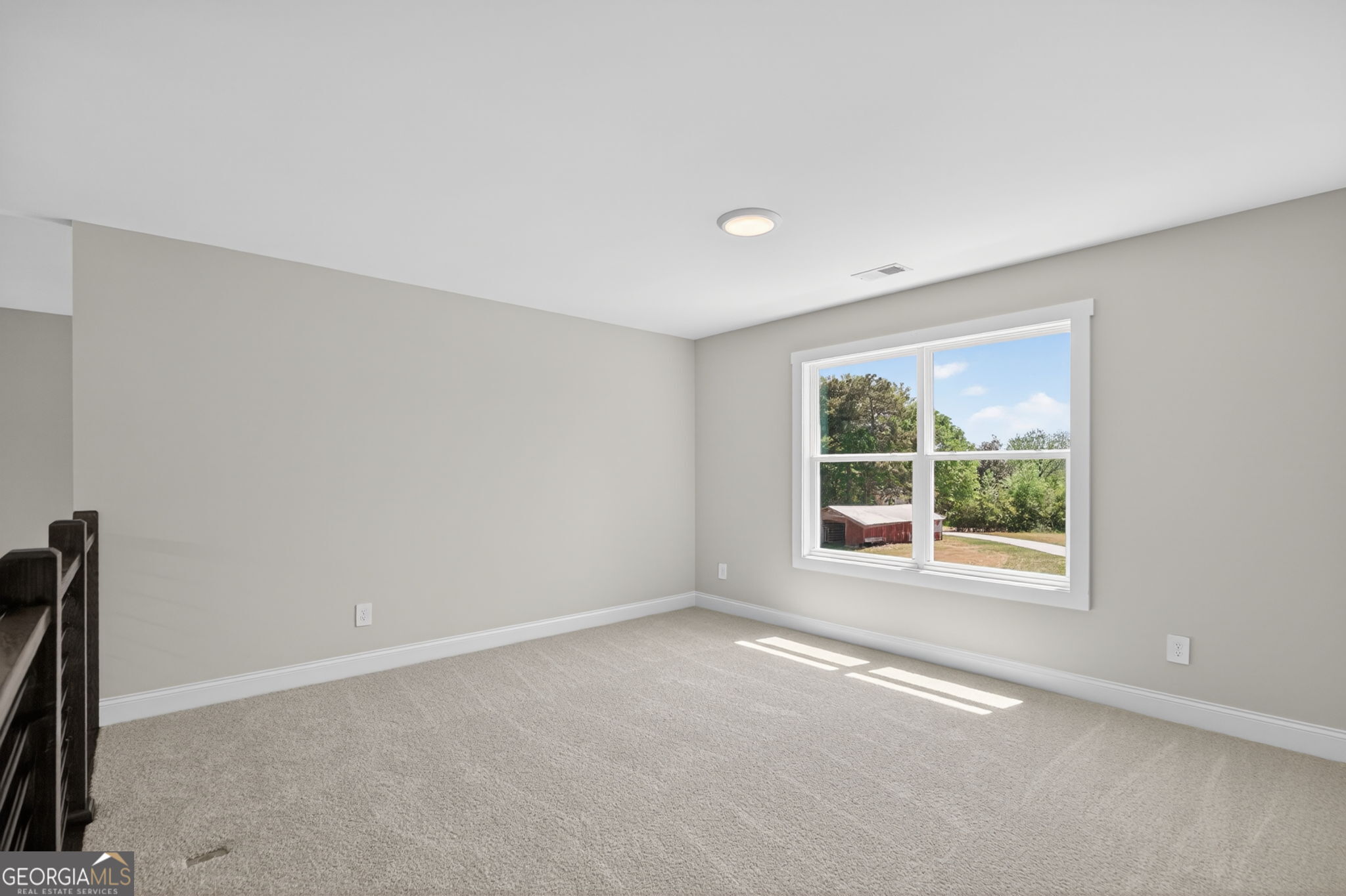 14539 County Road 10 Ranburne, AL 36273 - Photo 38 of 54 an empty room with a window