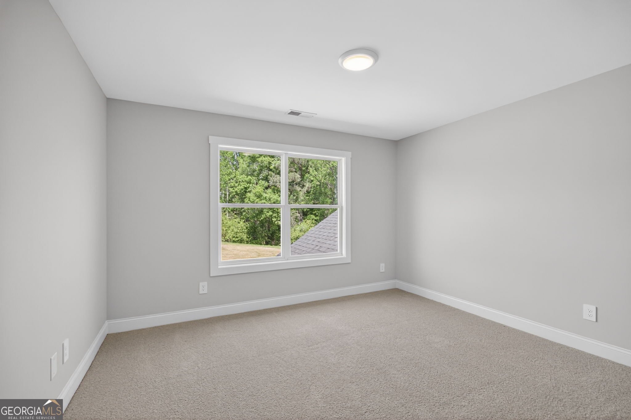 14539 County Road 10 Ranburne, AL 36273 - Photo 46 of 54 an empty room with a window