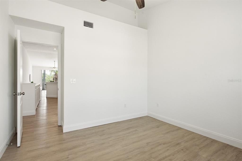 1027 Normandy Trace Road Tampa, FL 33602 - Photo 21 of 38
